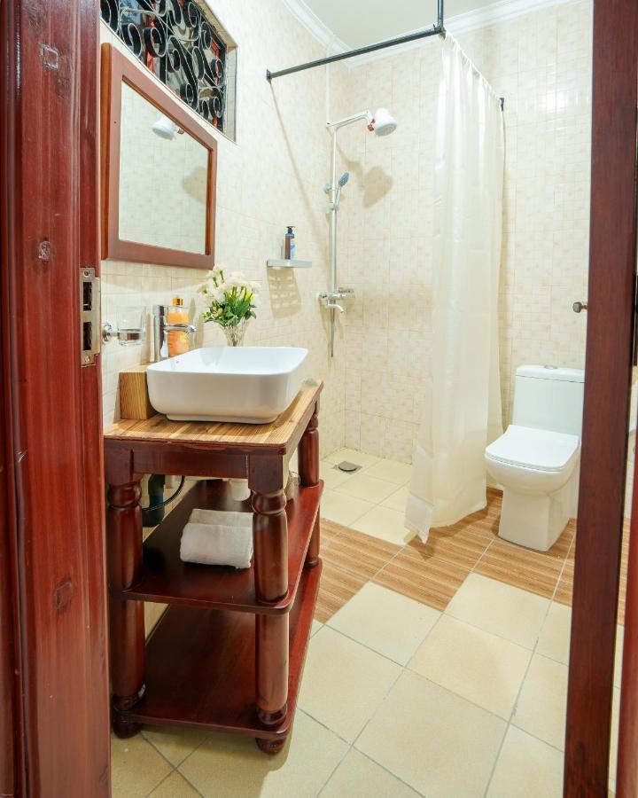 Sprunger Avenue - Tulia Homes Moshi Kültér fotó