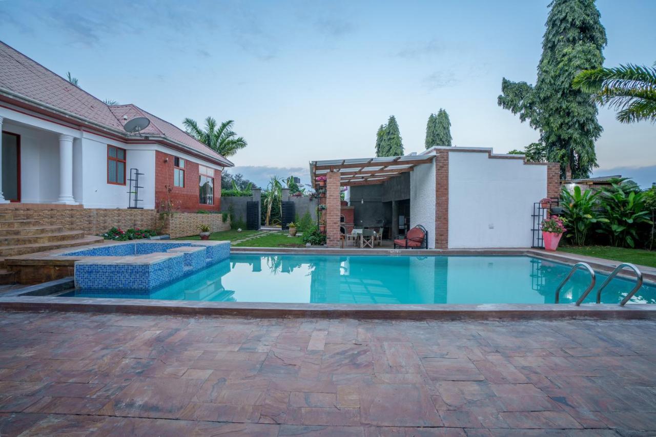 Sprunger Avenue - Tulia Homes Moshi Kültér fotó