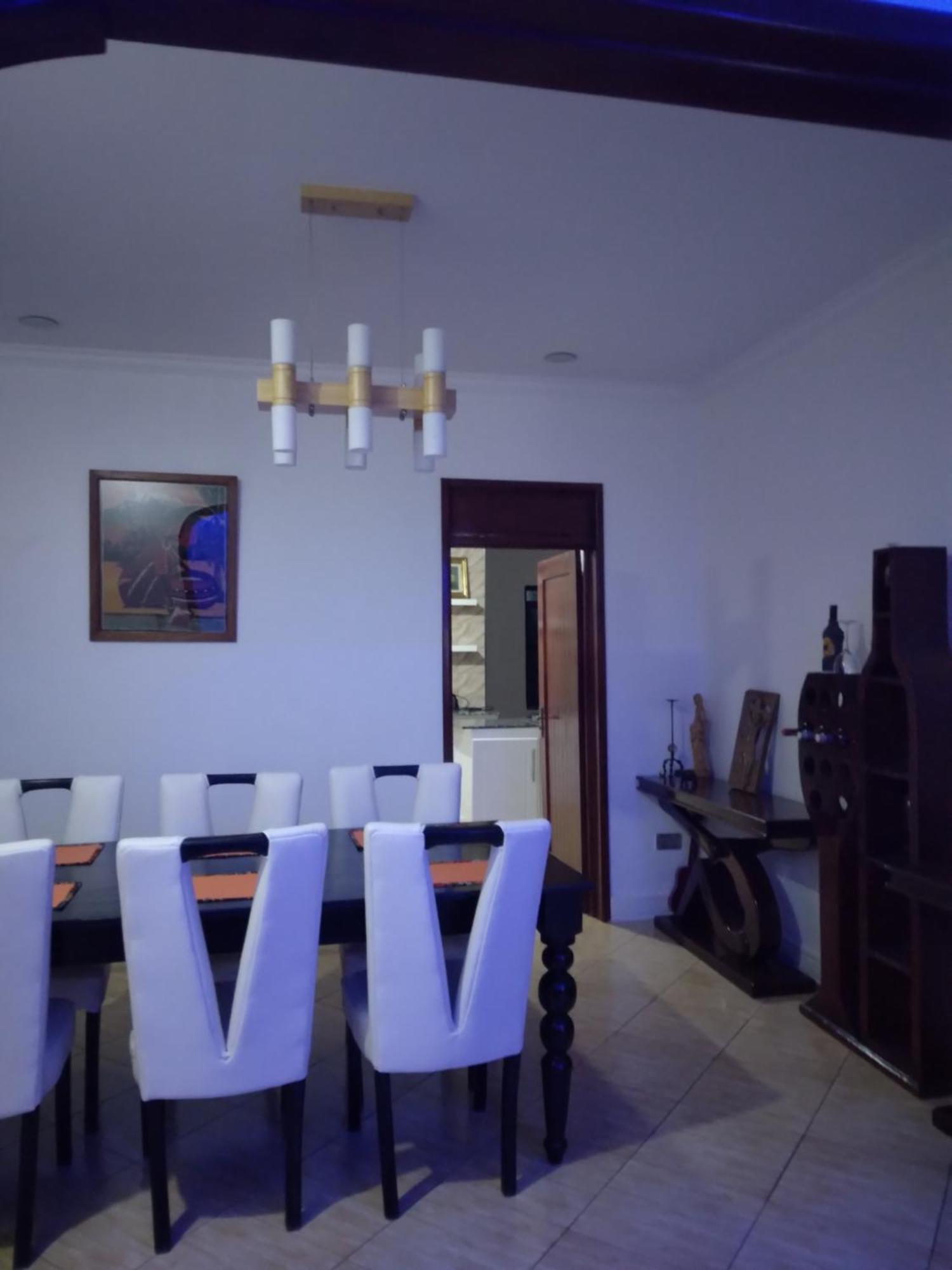 Sprunger Avenue - Tulia Homes Moshi Kültér fotó